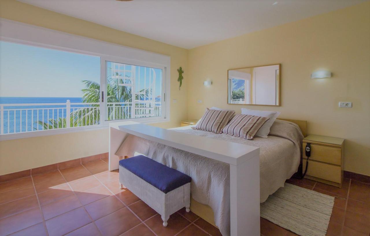 Villa In Protected Space In Front Of The Sea 로스 레알레호스 외부 사진
