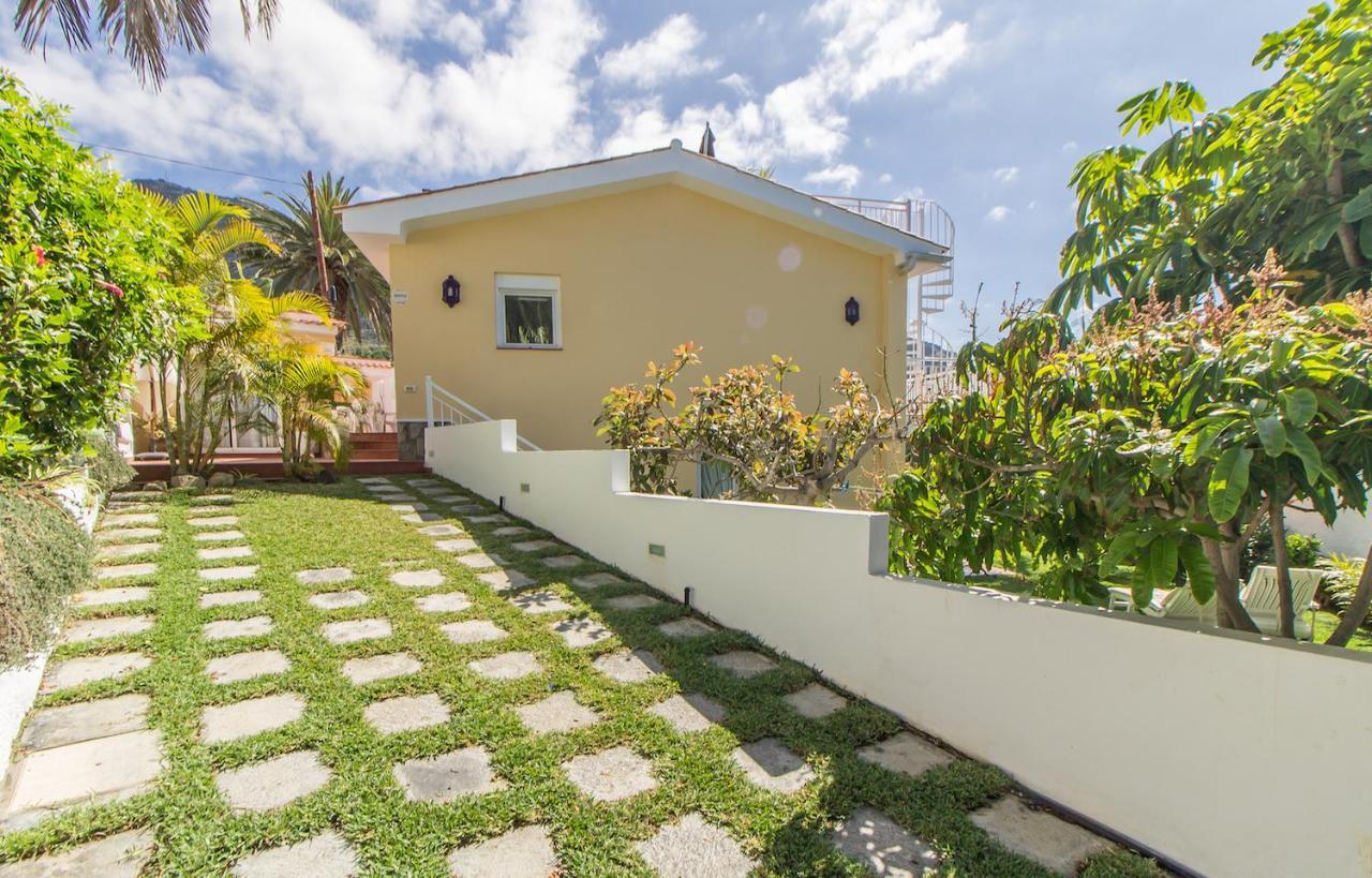 Villa In Protected Space In Front Of The Sea 로스 레알레호스 외부 사진
